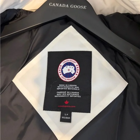 Canada Goose Women's White Parka with Real Coyotes Fur Hood - Small